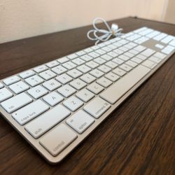 Apple Wired USB Keyboard
