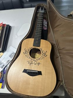 Taylor Swift Acoustic Baby Guitar
