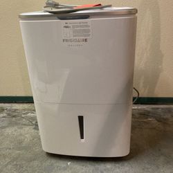 Free DeHumidifier For Parts - Stopped Working