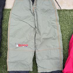 Pre-Owned Snow Pants in Multiple Sizes and Colors!
