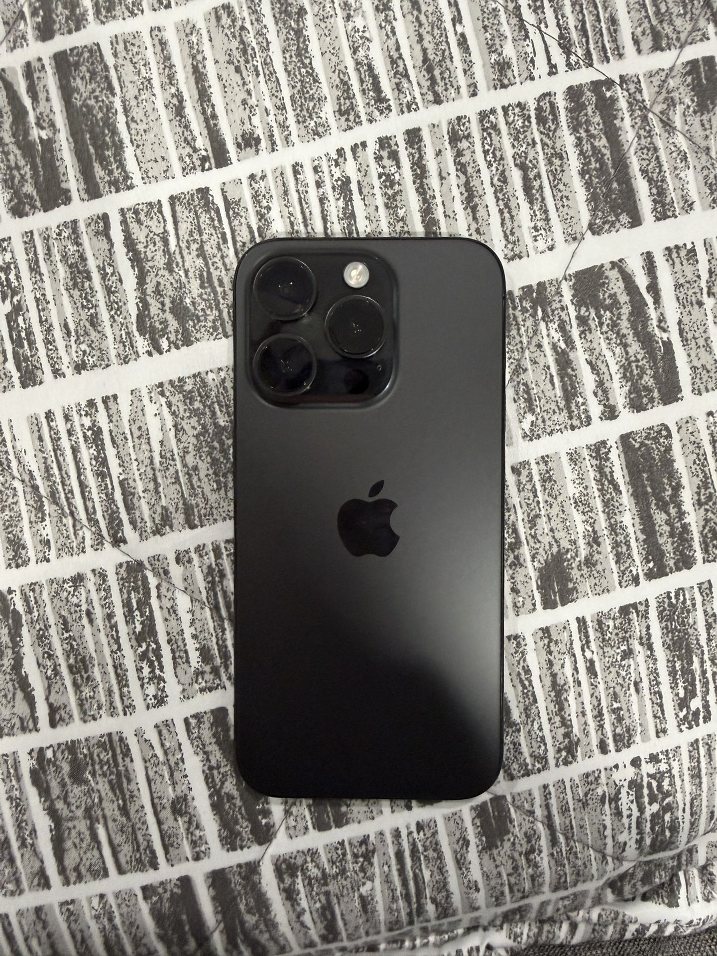 iPhone 15 PRO UNLOCKED 256GB BLACK