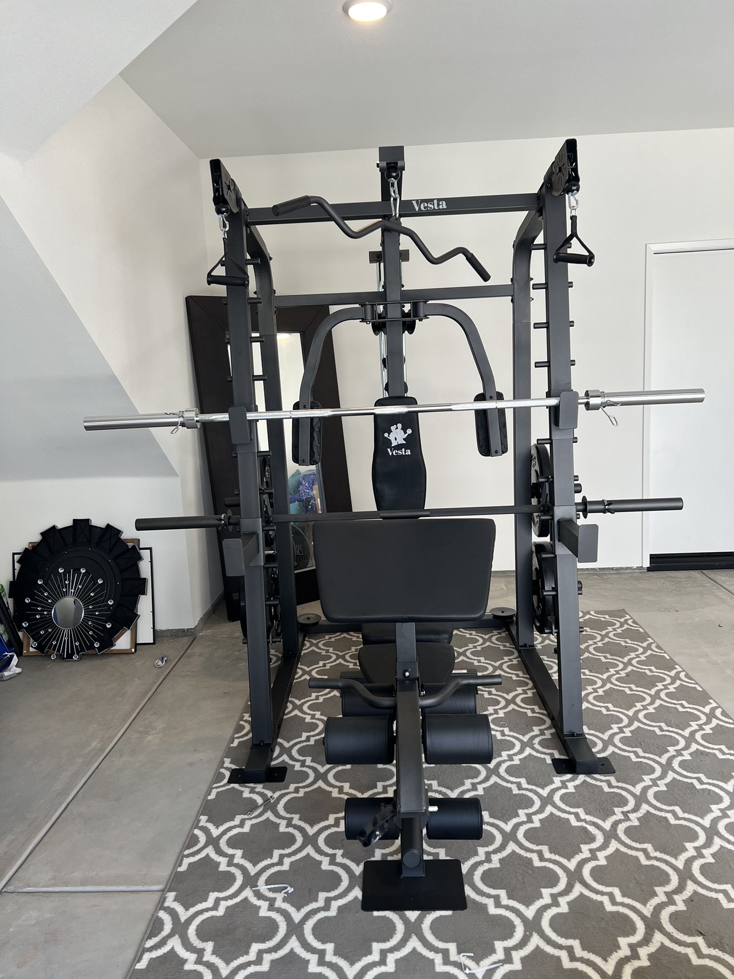 VESTA FITNESS SM2001 SMITH MACHINE/ POWER CAGE/ PULLEY SYSTEM/ WEIGHTS