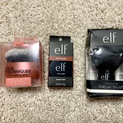 2 makeup brush and blush New