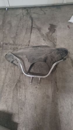 Motorcycle handelbars and cowel