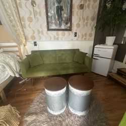 Coffee Table Drums/storage New