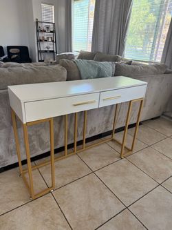 Accent table/ desk