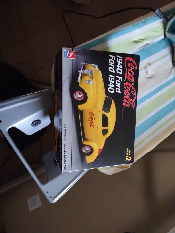 1940 Official License Ford Coke Car Model 1/25 Scale