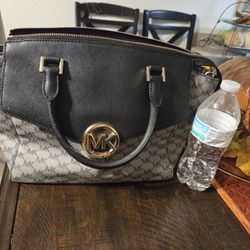 Michael Kors Purse 
$40 obo