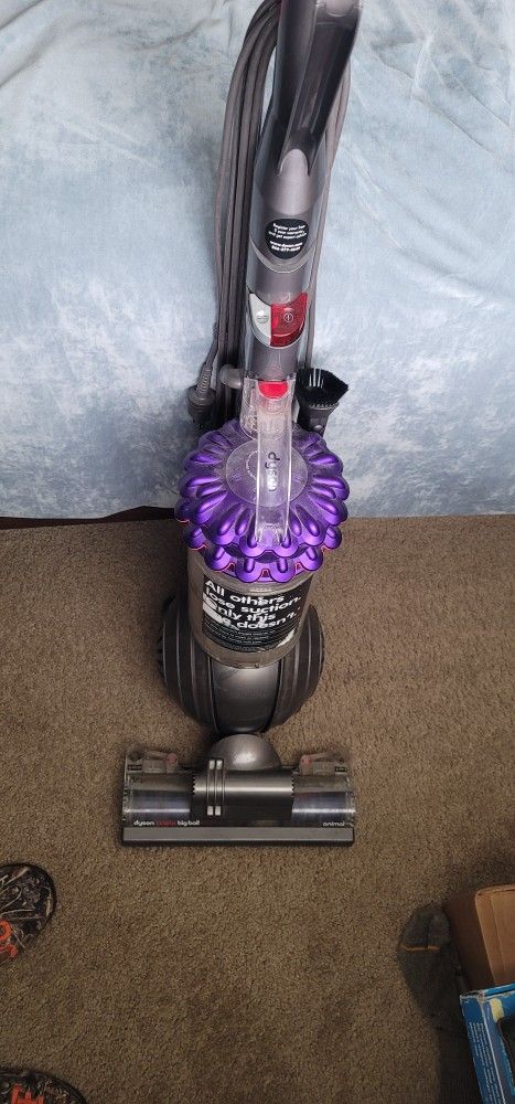 Dyson Vacuum 