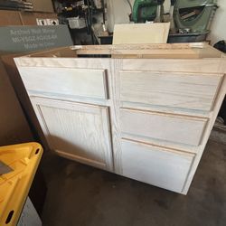 Bathroom Vanity With Sink And Faucet