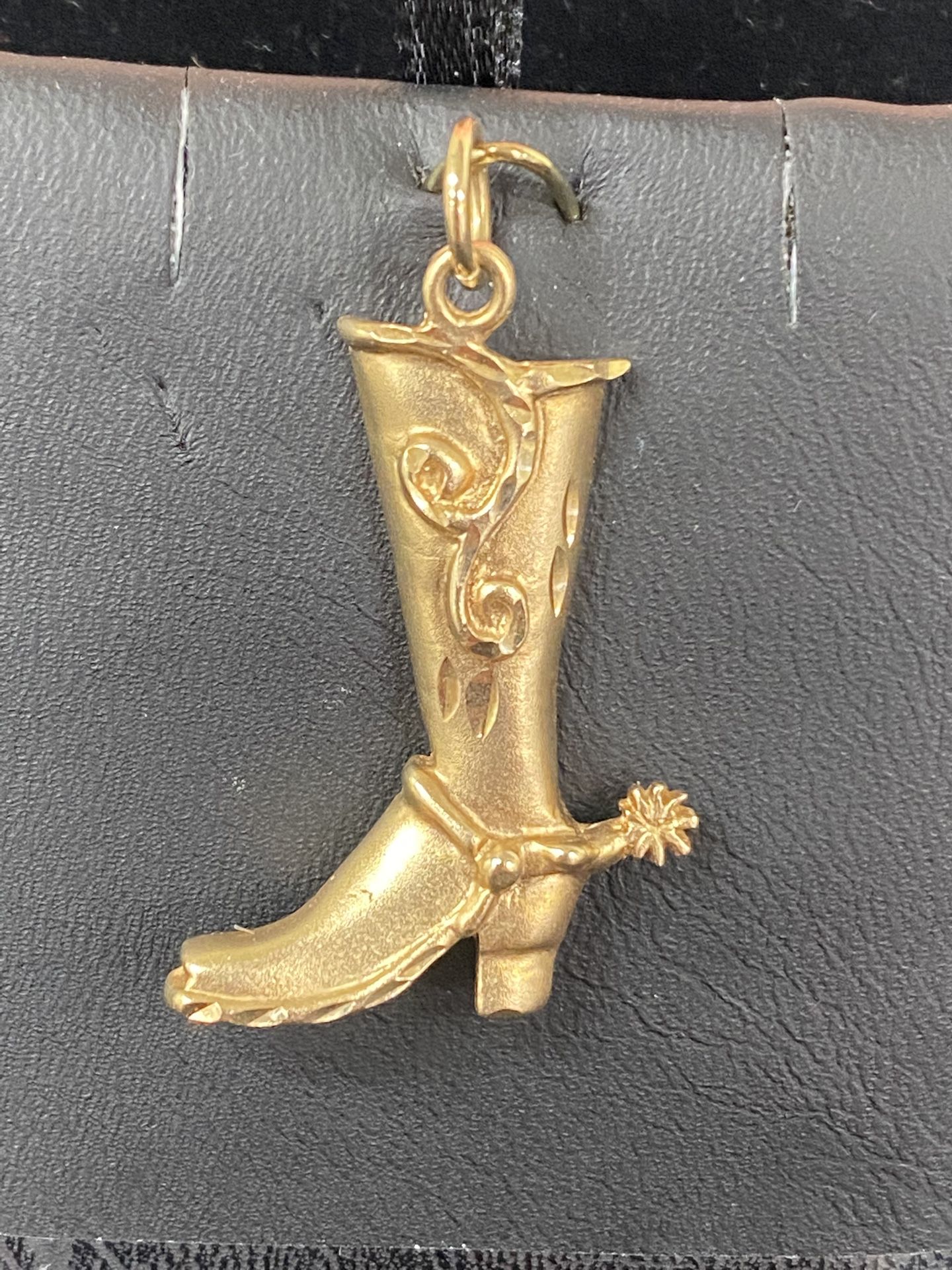 14k Satin Diamond cut Boot 2.6 Gram Pendant