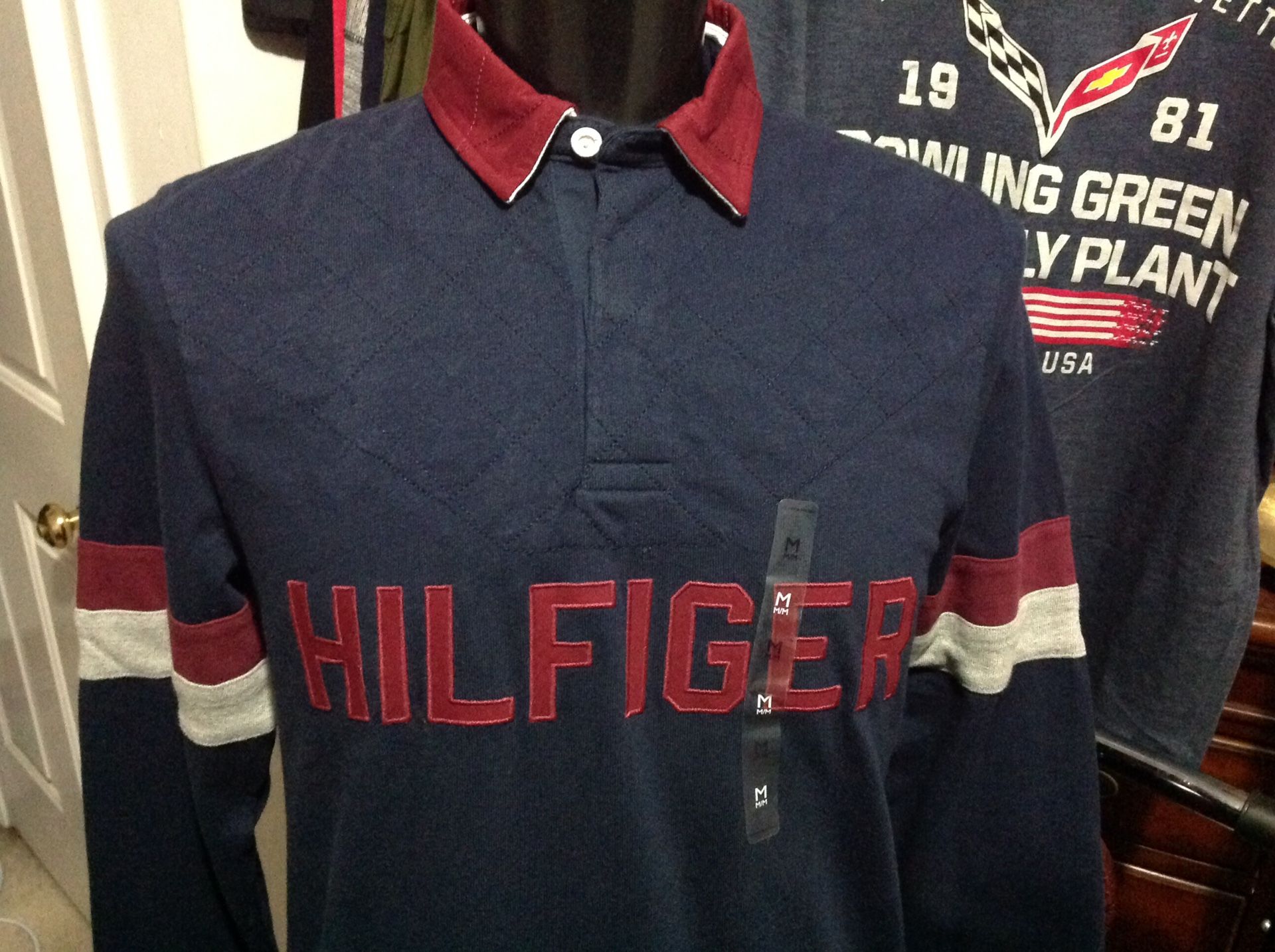 NWT MEN'S TOMMY HILFIGER LONG SLEEVE POLO / RUGBY SHIRT~ A CLASSIC FIT.