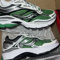 Saucony Progrid Metallic Green Size 10 Mens 