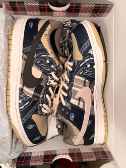 Nike Travis SB dunk