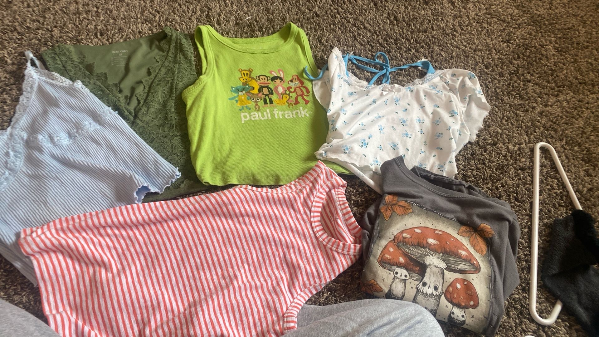 Womens Clothes 2$ Each Or 5$ For All
