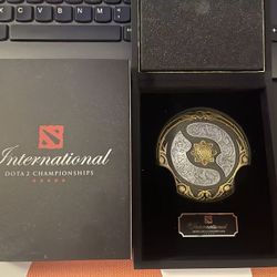 DOTA 2 2020 The International Championship AEGIS 98% NEW