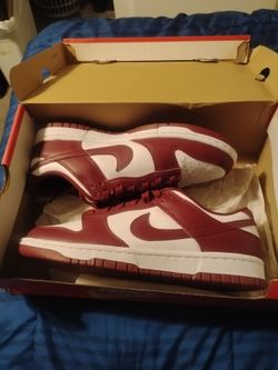 Nike dunks team red