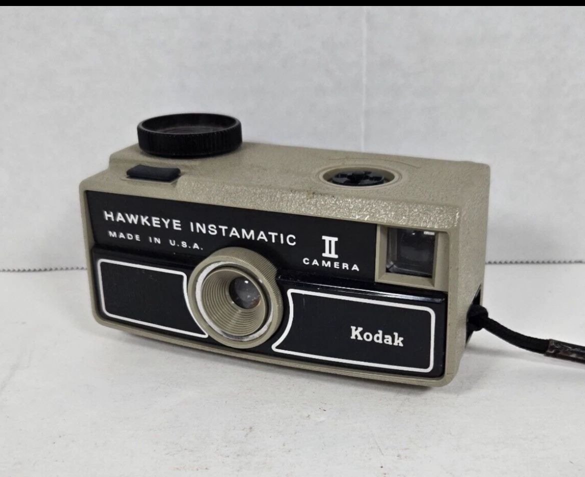 Vintage Kodak Hawkeye Instamatic II Film Camera Parts only