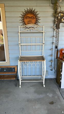 Bakers rack
