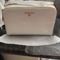 Michael Kors Travel Pouch
