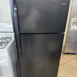 Frigidaire Black Apartment Size Refrigerator