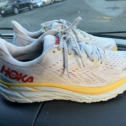 Hoka  Clifton 8  men’s. 11.5  please read description