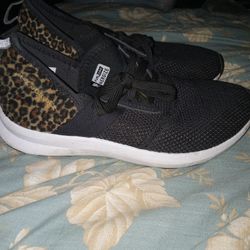 Women's New Balance Shoes