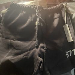 Essential Shorts 1977