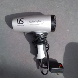 Hair dryer vs sassoon quiet styler