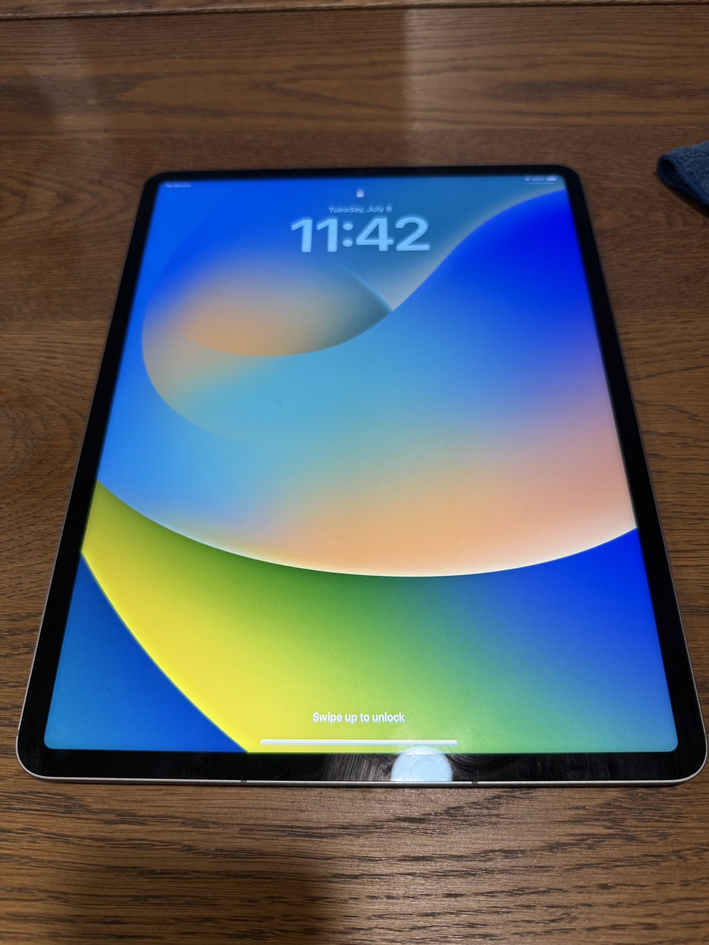 iPad Pro 6th Gen 12.9 in