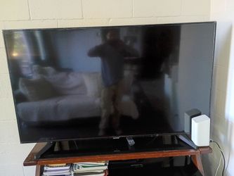 Samsung UN65NU6950F smart 4K UHD TV 65"