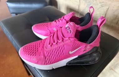 5Y/6.5 Women’s Nike
