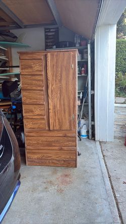 Dresser