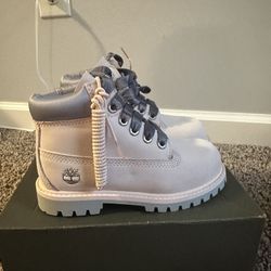 Timberland’s - 11C (light Purple) NEW