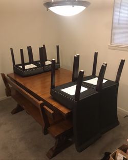Dinning Table With 4 Chairs