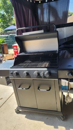 Member's Mark 5-burner propane gas grill(se hable español)
