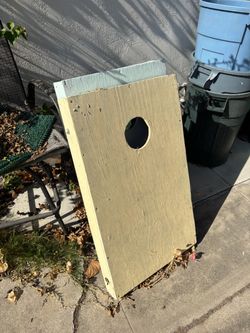 Cornhole set - free