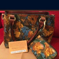 Patricia Nash Leather Purse