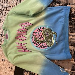 Women’s Clothing Size Medium Shirts Lot And Sweatshirts 