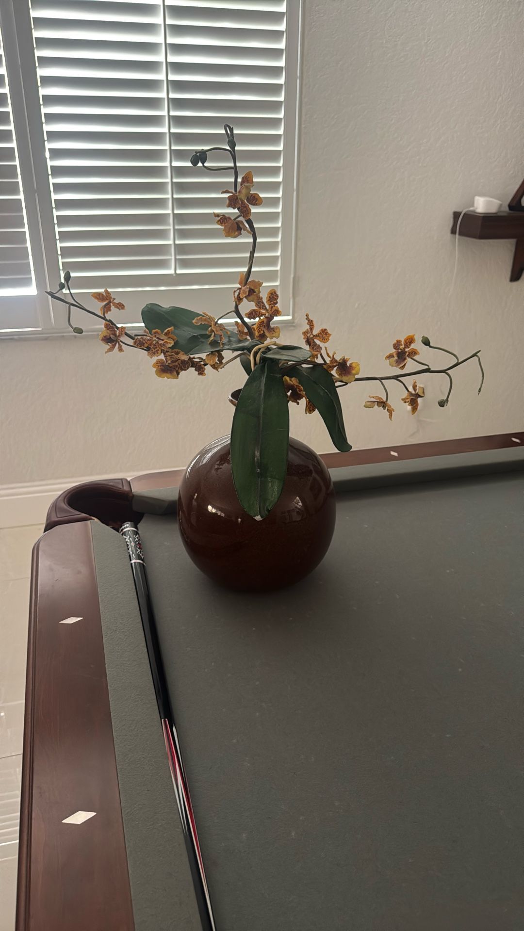 Z Gallerie Vase And Orchids