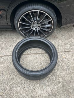 255/35/19