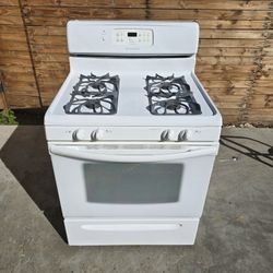 White Frigidaire Stove DELIVERY AVAILABLE 🚚
