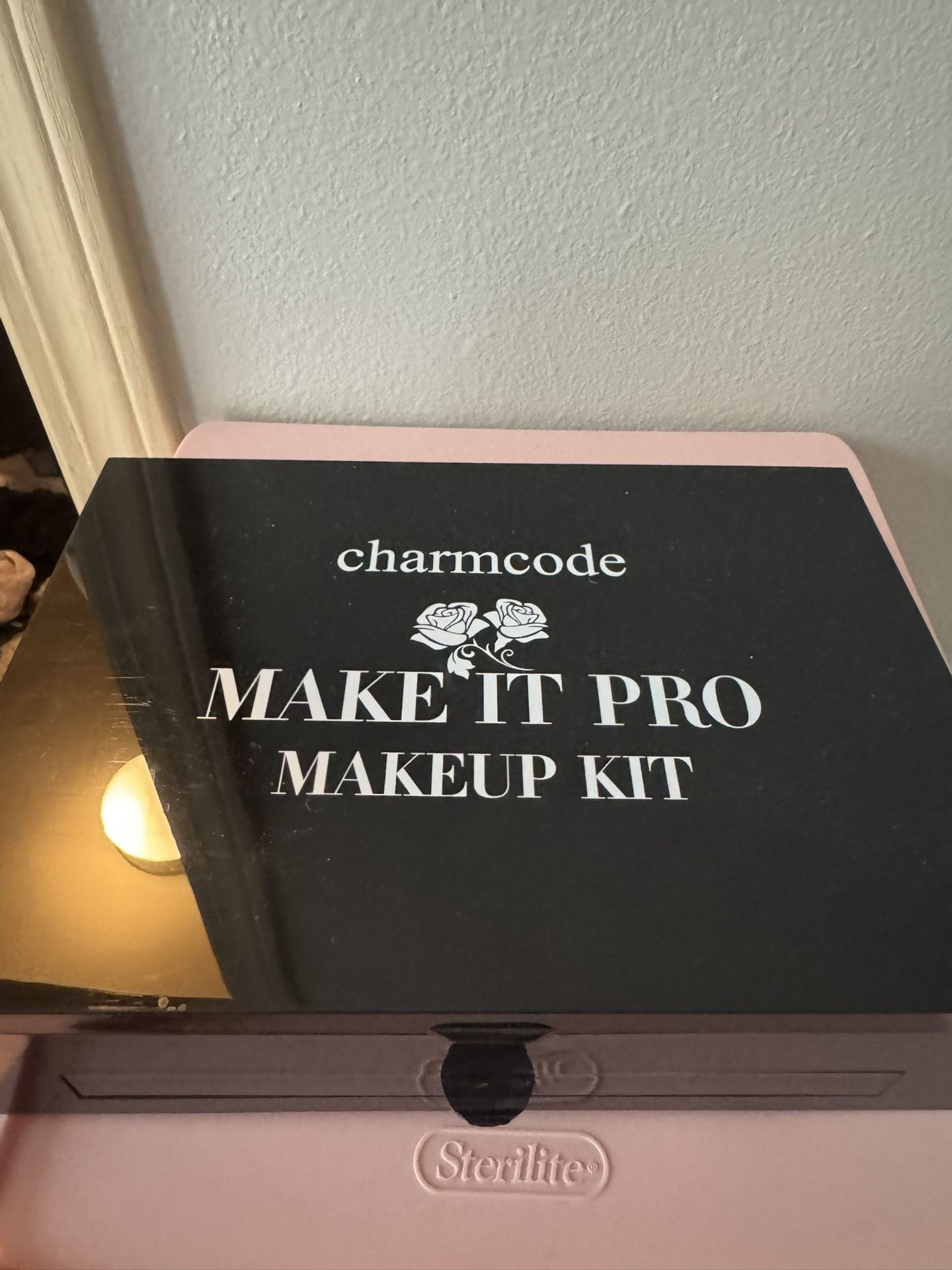 Charmcode makeup kit