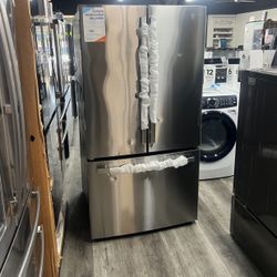GE Brand New Scratch And Dent Refrigerator 