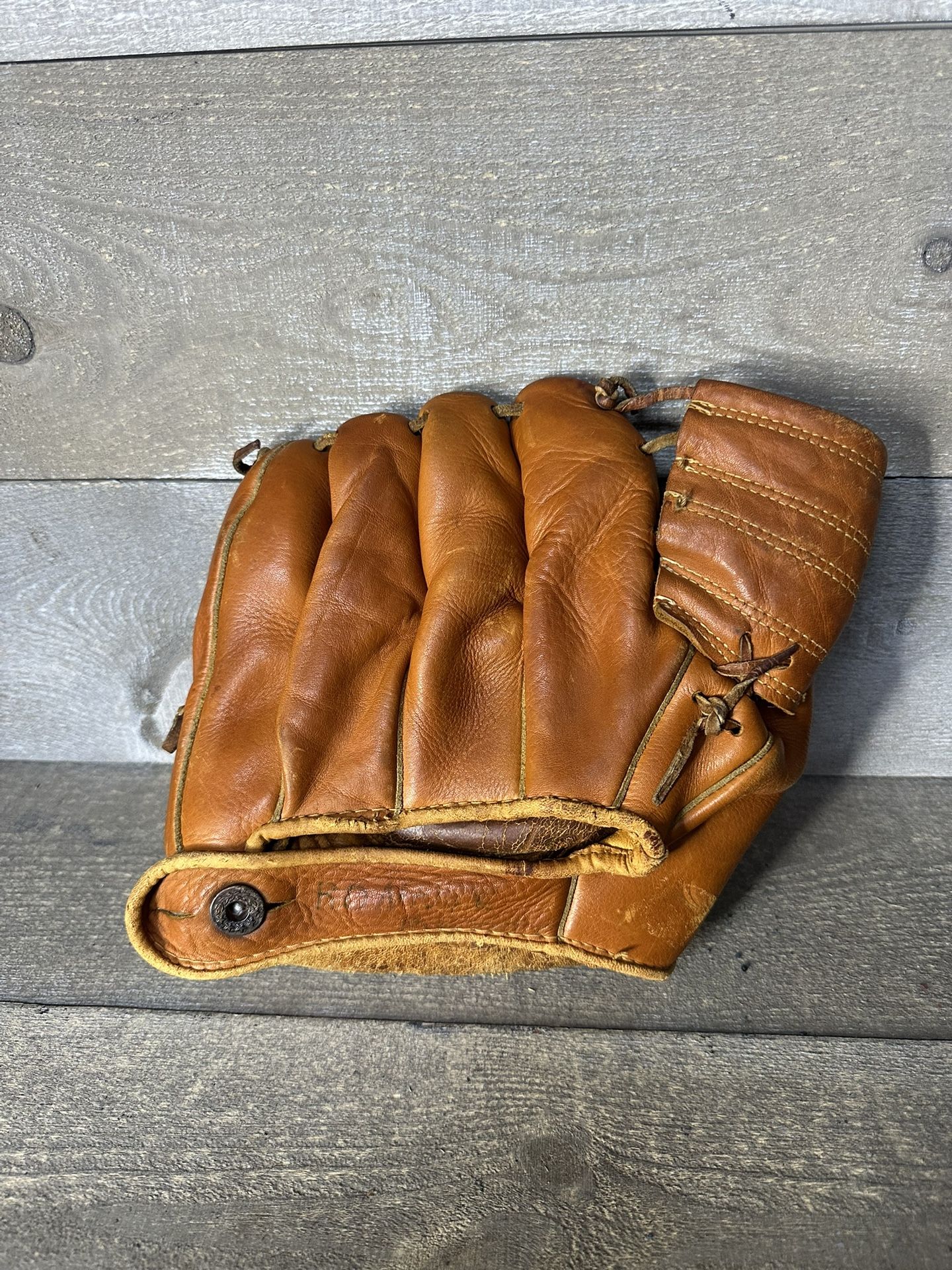 Vintage Denkert Pro Maker Johnny Logan Signature Baseball Glove Mitt X3096