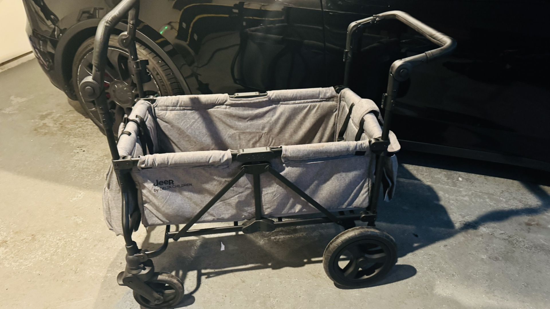 Jeep by Delta Children Collapsible Wagon Stroller