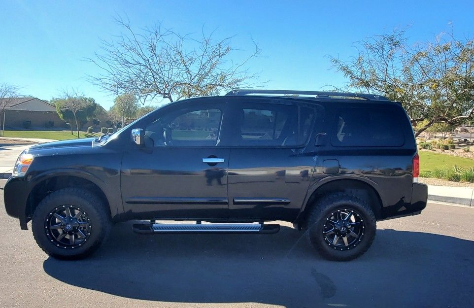 2011 Nissan Armada