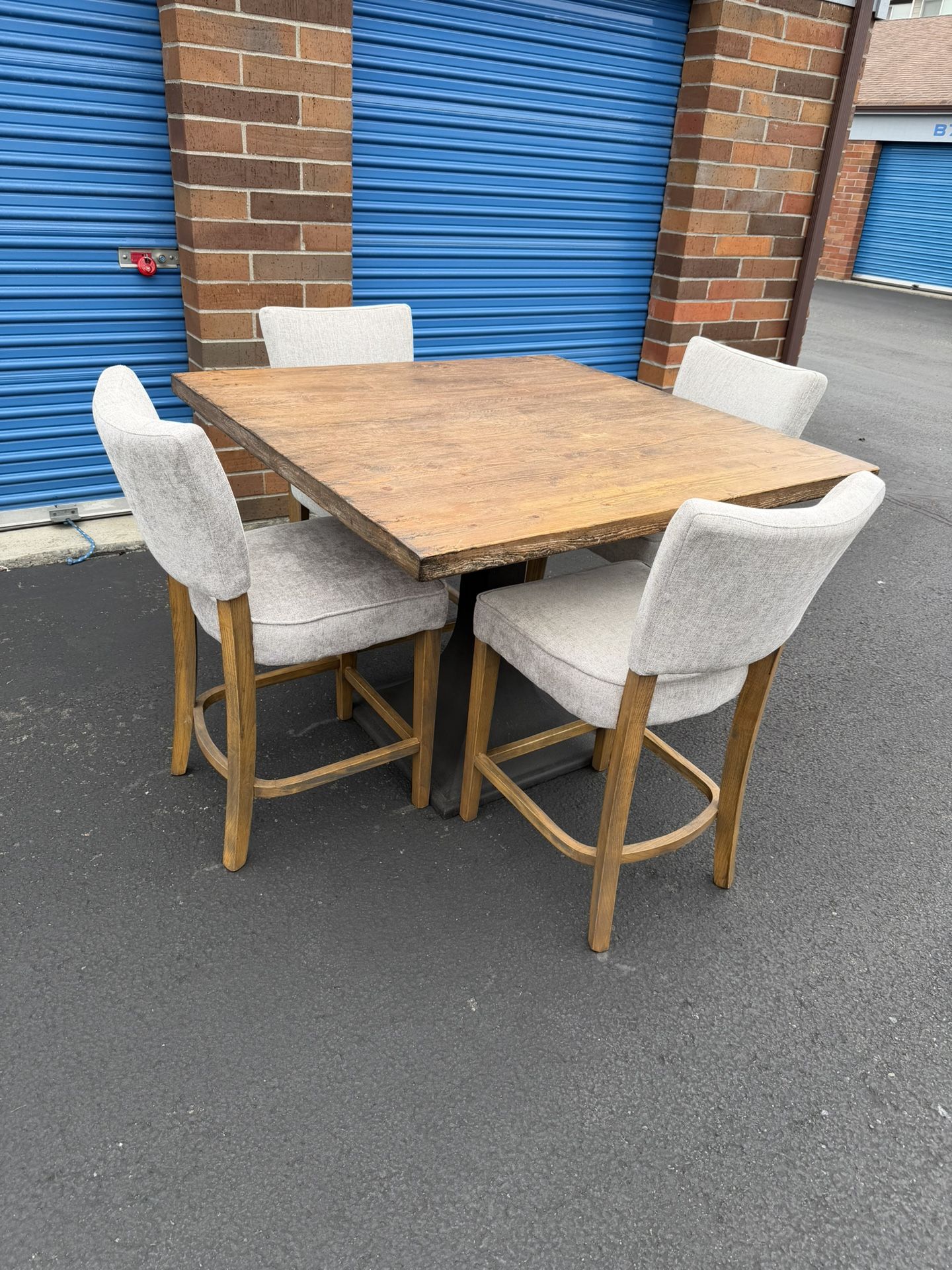 Rustic Wood Dining Table Set with 4 Upholstered Chairs – Excellent Condition