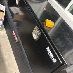 New Side Tool Box With 2 Original Key S