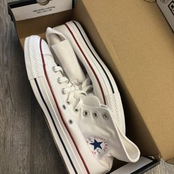 White Converse Mens 7 Womans 9